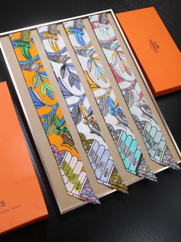 Hermes silk ribbon 5X86cm E011023